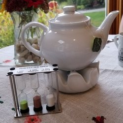 The Cheesemaker's Inn Bed & Breakfast - Hot tea complete with a tea timer to make the perfect tea.