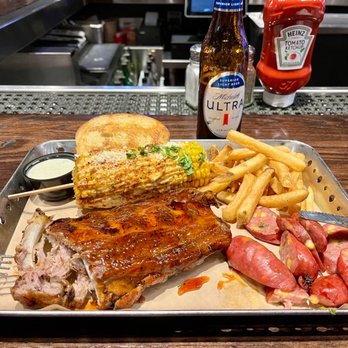 Chili's - Bars Near Me - East Peoria, Illinois