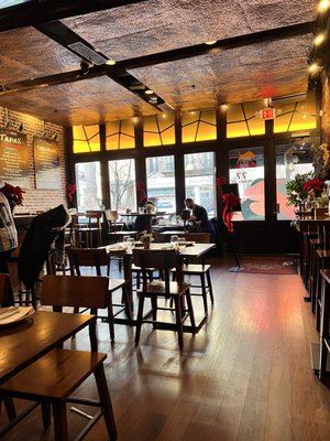 Mompou Tapas Bar & Restaurant by null