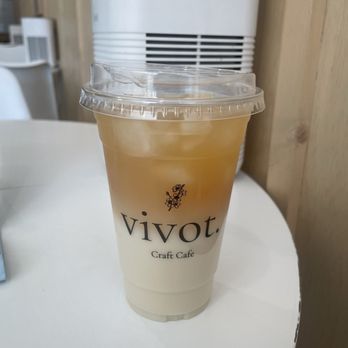 Vivot Craft Cafe - earl grey milk tea with 100% sweetness - Bubble Tea Near Me - Fullerton, California Vivot Craft Cafe - earl grey milk tea with 100% sweetness - Bubble Tea Near Me - Fullerton, California