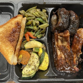 Cotton Belt Barbeque - Brisket, Beef Sausage, Mixed Vegetable, Green Beans - Barbeque Near Me - Mount Vernon, Texas Cotton Belt Barbeque - Brisket, Beef Sausage, Mixed Vegetable, Green Beans - Barbeque Near Me - Mount Vernon, Texas