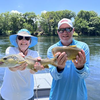 Gaston's White River Resort - Slippery catch - Resorts Near Me - Lakeview, Arkansas