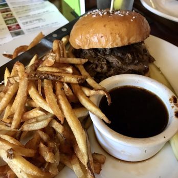 Blackthorn Pub - Weck sandwich - Pubs Near Me - Holly, Michigan