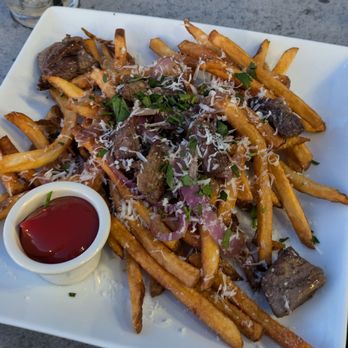 LindaRose Rooftop Bar & Grill - Steak fries. - Mediterranean Near Me - Monterey, California