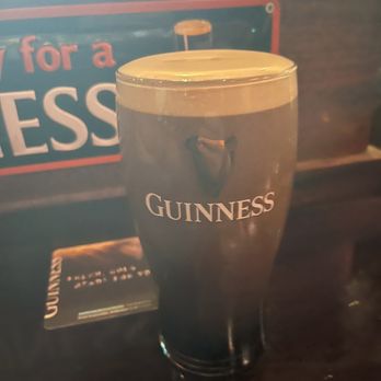 The Temple Bar - First Guinness in Ireland - Pubs Near Me - Dublin, D