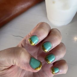 Summer dip and no-chip manicure Summer dip and no-chip manicure