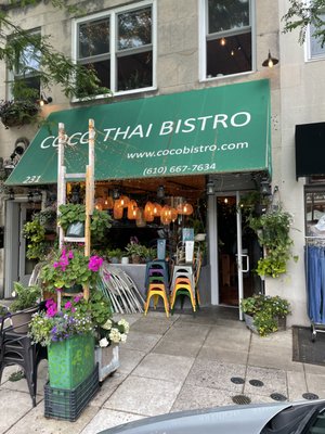 Coco Thai Bistro by null