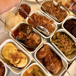 Soenda Kelapa - Rijstrafel - Indonesian Rice Table