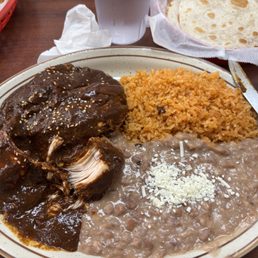 Chicken mole plate Chicken mole plate
