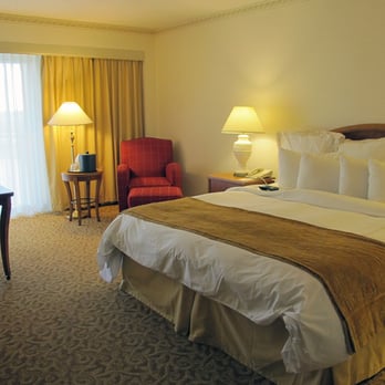 Marriott Indianapolis North - Room #813 - Hotels Near Me - Indianapolis, Indiana