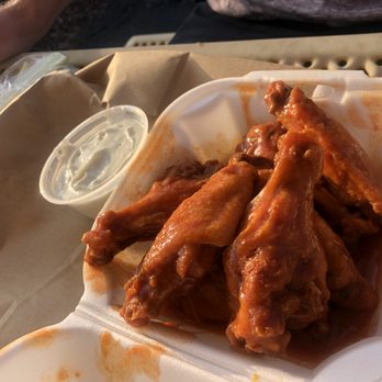 Franks For the Memories - Very Hot wings - Chicken Wings Near Me - Mundelein, Illinois Franks For the Memories - Very Hot wings - Chicken Wings Near Me - Mundelein, Illinois