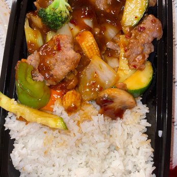 Hola Halal - Beef Beef with Szechuan Style Combo - Sushi Bars Near Me - Paterson, New Jersey