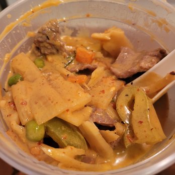 Thai Thai Cuisine - Beef Green Curry - $16.95 - Thai Near Me - Syracuse, New York Thai Thai Cuisine - Beef Green Curry - $16.95 - Thai Near Me - Syracuse, New York