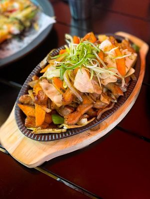 KongDog Korean Restaurant / Kong Pocha 분식/포차 by null