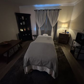 Massage Central - Therapy room - Massage Therapy Near Me - Colfax, California Massage Central - Therapy room - Massage Therapy Near Me - Colfax, California