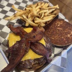 Buns Over Texas - Buns Double add bacon