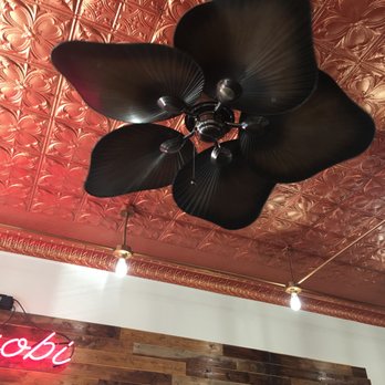 Kinyobi - While I waited for my takeout order in the small dining room , I noticed the beautiful ceiling and fan. - Korean Near Me - Hackensack, New Jersey