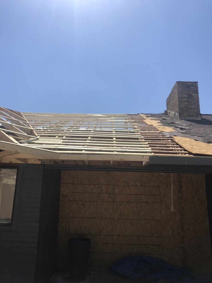 Slide of Dalrock Roofing