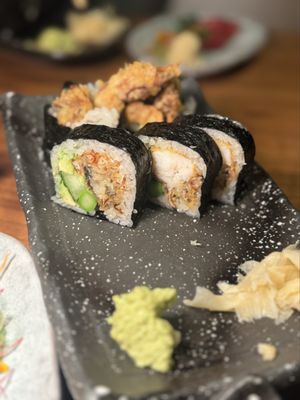 Kuro by null Kuro by null