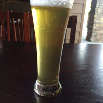 Sedona Taphouse - American Near Me - Mamaroneck, New York