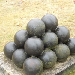 Union Civil War Cannon Memorial