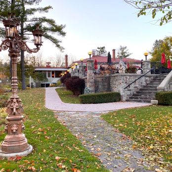 Terra Cotta Inn - a path in front of the inn - Pubs Near Me - Caledon, Ontario Terra Cotta Inn - a path in front of the inn - Pubs Near Me - Caledon, Ontario