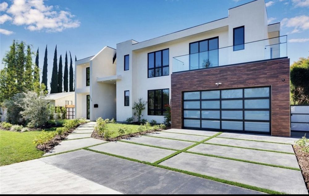 DREAMLAND DB Request Consultation 20 Photos Tarzana, California