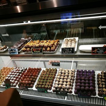 Tejas Chocolate Craftory - Chocolate selection $4 for the mint ball thing - Chocolatiers & Shops Near Me - Tomball, Texas