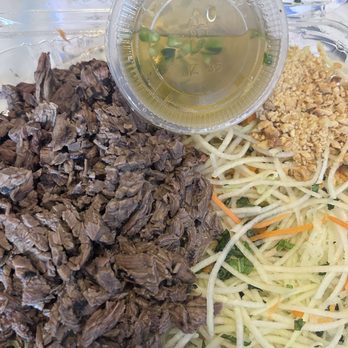 Perilla - Papaya salad with beef - Vietnamese Near Me - San Francisco, California
