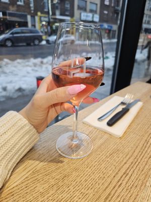 Heirloom Vin & Pizza by null