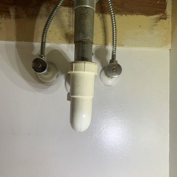 Michael Gardner Plumbing - Bath 2 before - Plumbing Near Me Michael Gardner Plumbing - Bath 2 before - Plumbing Near Me
