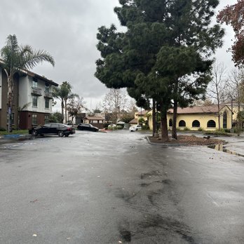 Fairfield by Marriott Inn & Suites Camarillo - Park here to avoid fees. - Hotels Near Me - Camarillo, California Fairfield by Marriott Inn & Suites Camarillo - Park here to avoid fees. - Hotels Near Me - Camarillo, California