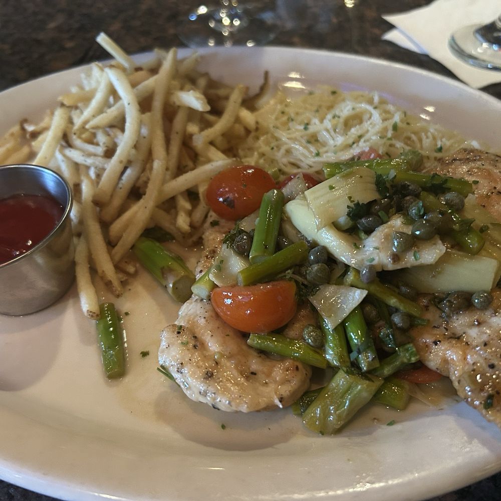 Charleston's - Chicken piccata - American Near Me - Mesa, Arizona
