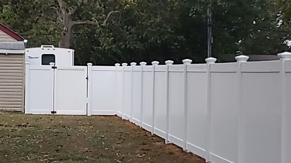 Gus Affordable Fence LLC by null