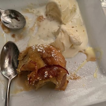 Marina Cafe - Apple Cinnamon Bread pudding with apple strudel topping and vanilla ice cream - Seafood Near Me - Destin, Florida Marina Cafe - Apple Cinnamon Bread pudding with apple strudel topping and vanilla ice cream - Seafood Near Me - Destin, Florida