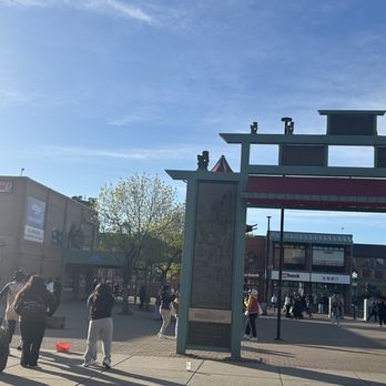 Chinatown Square - Shopping Centers Near Me - Chicago, Illinois