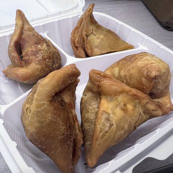 Lasoon - Samosas - Himalayan/Nepalese Near Me - Honolulu, Hawaii Lasoon - Samosas - Himalayan/Nepalese Near Me - Honolulu, Hawaii