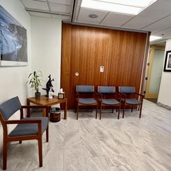 Phan Endodontic Partners - Waiting Area