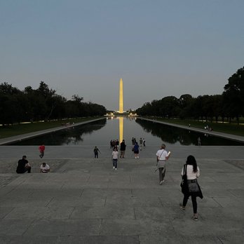 Lincoln Memorial - Washington Memorial / Reflecting Pool at dusk - Landmarks & Historical Buildings Near Me - Washington, DC, District of Columbia Lincoln Memorial - Washington Memorial / Reflecting Pool at dusk - Landmarks & Historical Buildings Near Me - Washington, DC, District of Columbia
