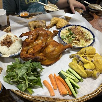 Mr. Tofu Vietnamese Kitchen - Chicken platter - Vietnamese Near Me - Garland, Texas Mr. Tofu Vietnamese Kitchen - Chicken platter - Vietnamese Near Me - Garland, Texas