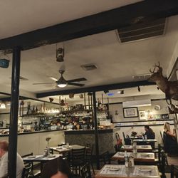 O Dinis Restaurant - Inside restaurant