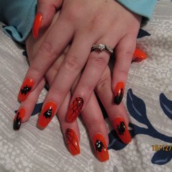 Modern Nails - Halloween Themed
