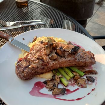 Courthouse Pub - Big steak! - New American Near Me - Manitowoc, Wisconsin