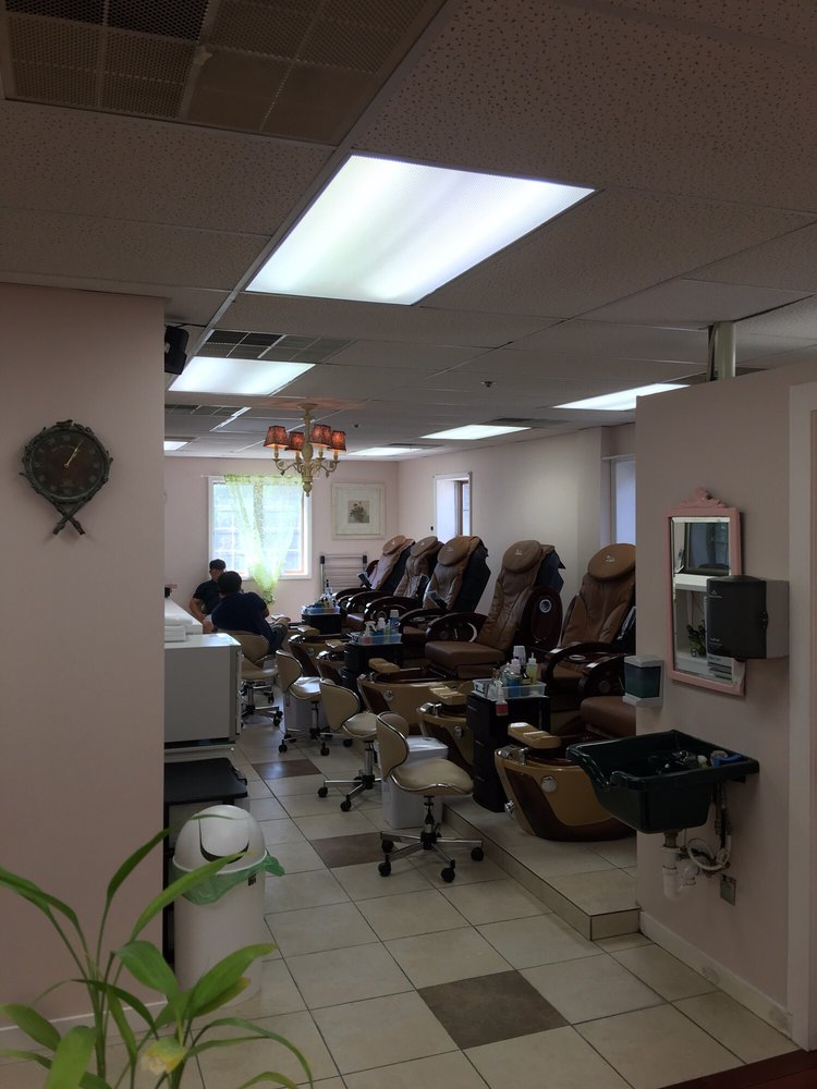 FOX CHASE NAIL SALON FAMILY NAILS AND SPA CLOSED Nail Salons 1938 Washington Valley Rd