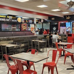 Franky's - Nice Chicago eatery