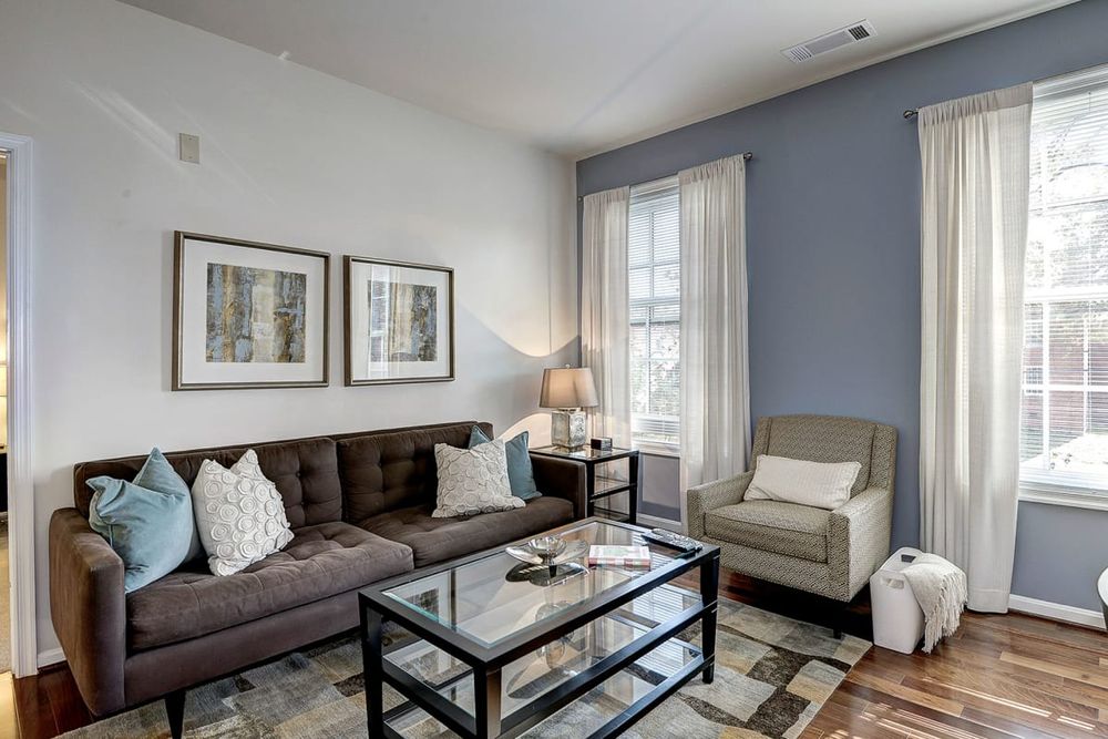 CLAYBORNE APARTMENTS Updated September 2024 39 Photos 820 S