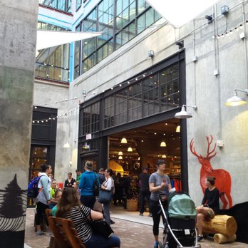 REI - Plenty of seating in the garden! - Sporting Goods Near Me - Washington, DC, District of Columbia REI - Plenty of seating in the garden! - Sporting Goods Near Me - Washington, DC, District of Columbia