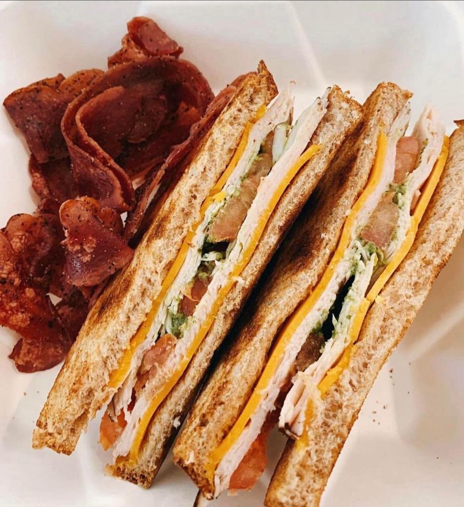 CHARLIE’S CAFÉ AT ROSEMARY Updated June 2024 96 Photos & 70 Reviews