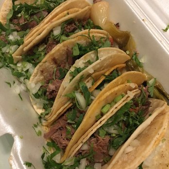 Tacos El Bronco - The tongue is delicious! - Food Trucks Near Me - Brooklyn, New York Tacos El Bronco - The tongue is delicious! - Food Trucks Near Me - Brooklyn, New York