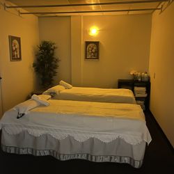 Blue Moon Health Spa
